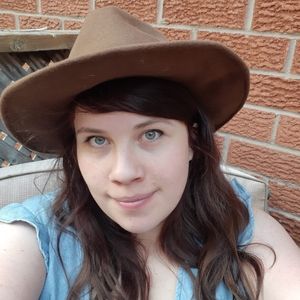 Meet your Posher, Maegan